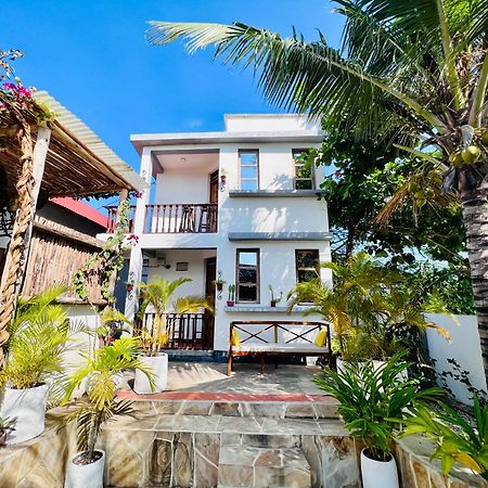 잠비아니 Barabara House B&B 외부 사진