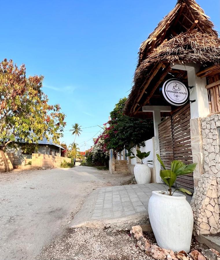 잠비아니 Barabara House B&B 외부 사진