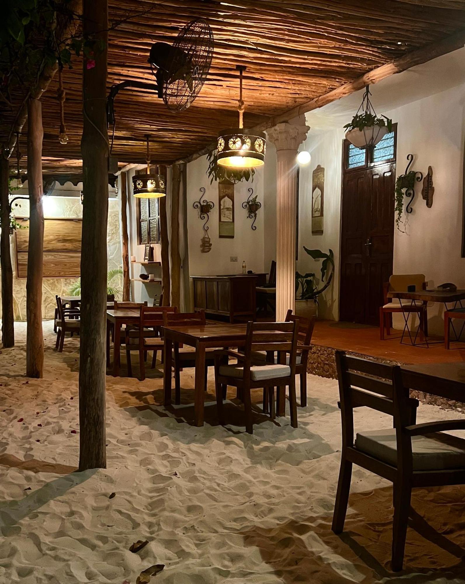 잠비아니 Barabara House B&B 외부 사진