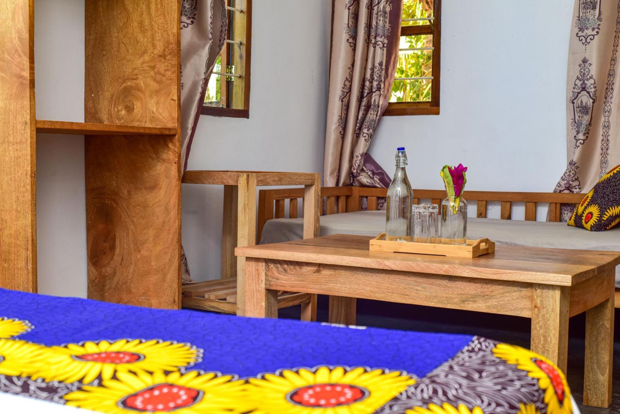 잠비아니 Barabara House B&B 외부 사진